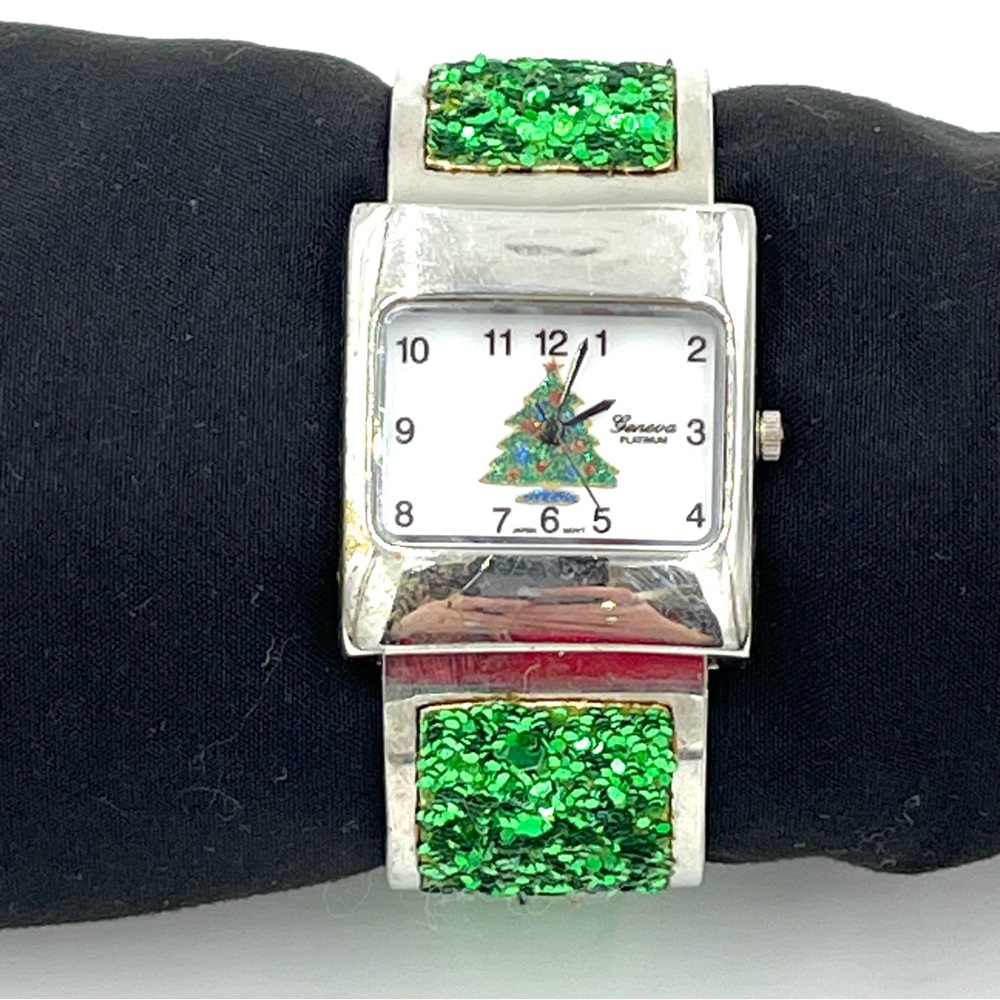Geneva Platinum #6633 Silver Tone Christmas Tree Green Sequined Bangle Watch